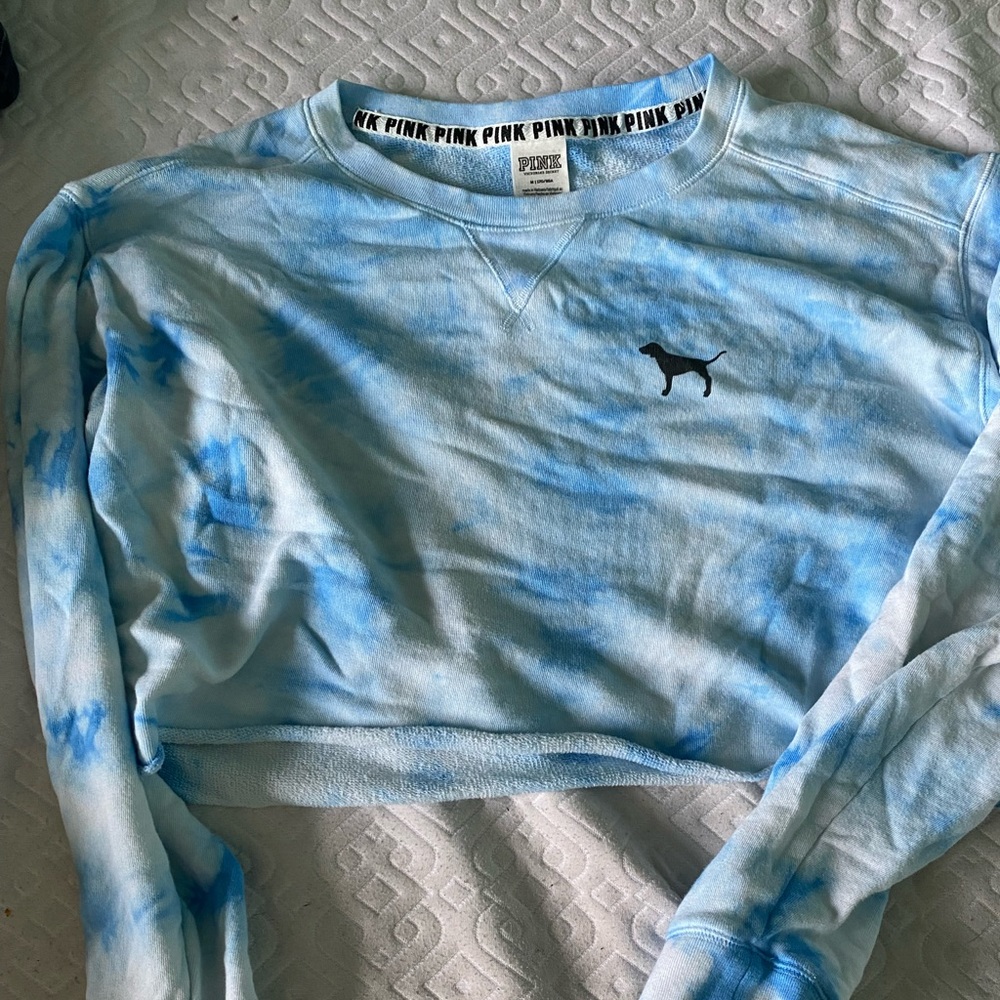 Crop top sweater